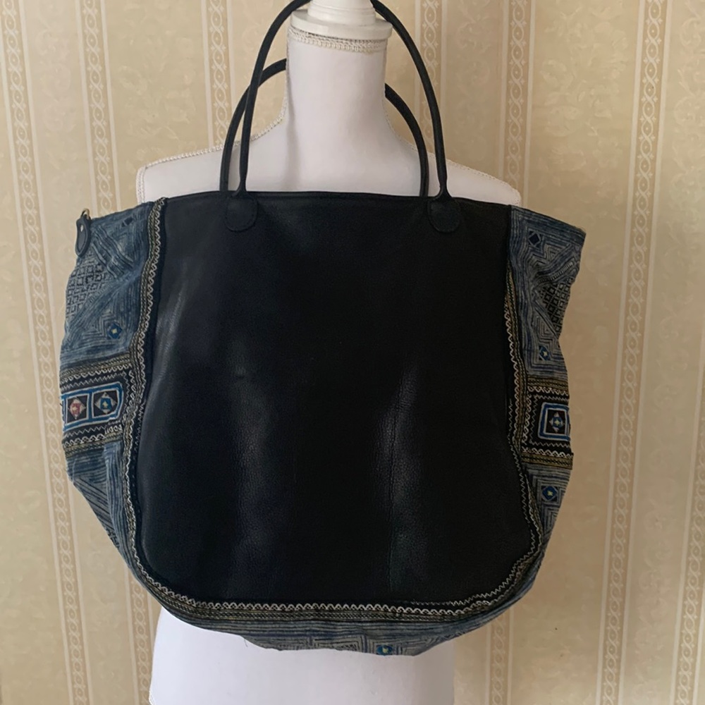 Momo New York Boho Chic Leather & Tribal Print Tote/Handbag